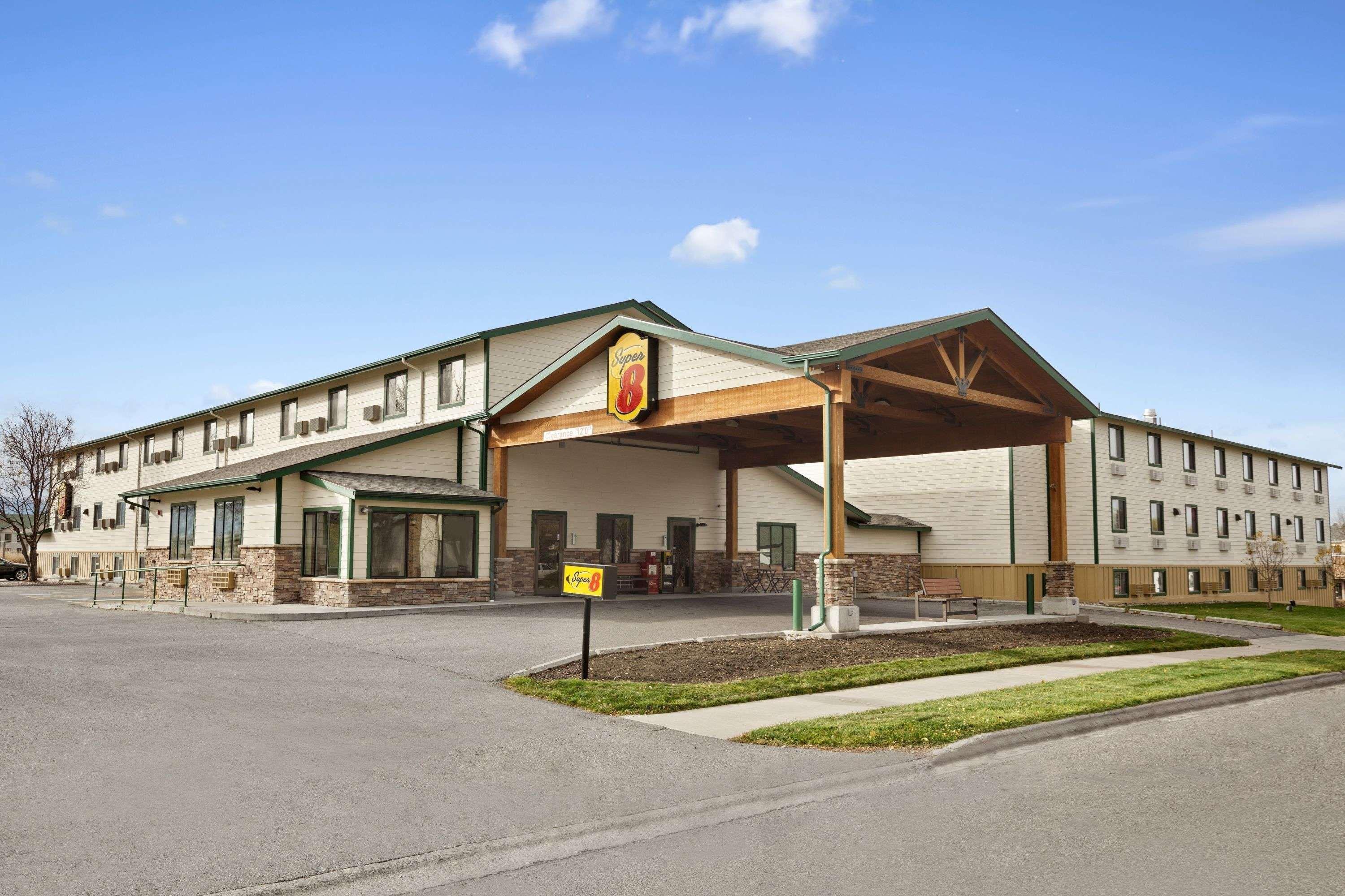 Super 8 By Wyndham Bozeman Hotel Exterior photo
